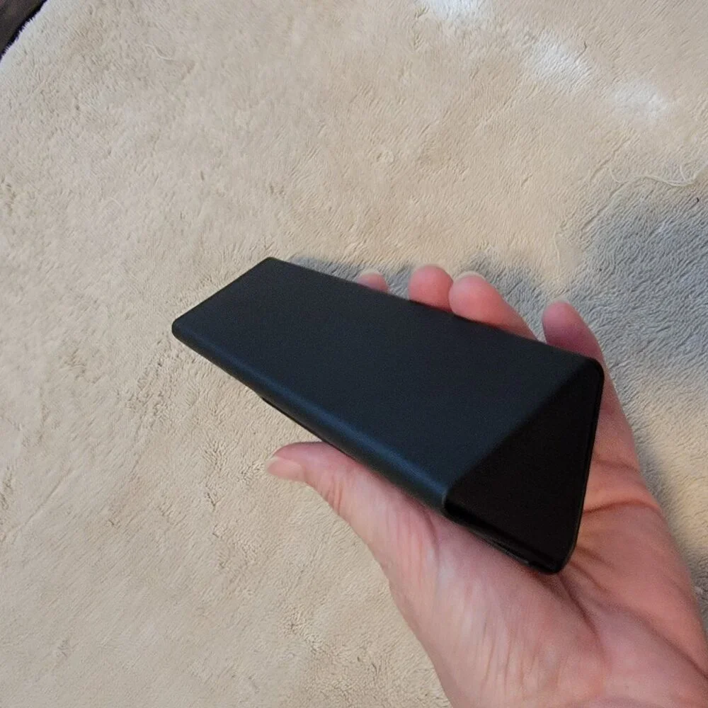 Link Black Triangle/Fold Flat Sunglass or Eyeglass Case Hard Side